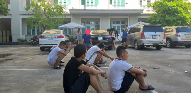 Phát hiện hàng chục nam nữ phê ma túy trong quán karaoke ở Đà Nẵng Phát hiện hàng chục nam nữ phê ma túy trong quán karaoke ở Đà Nẵng