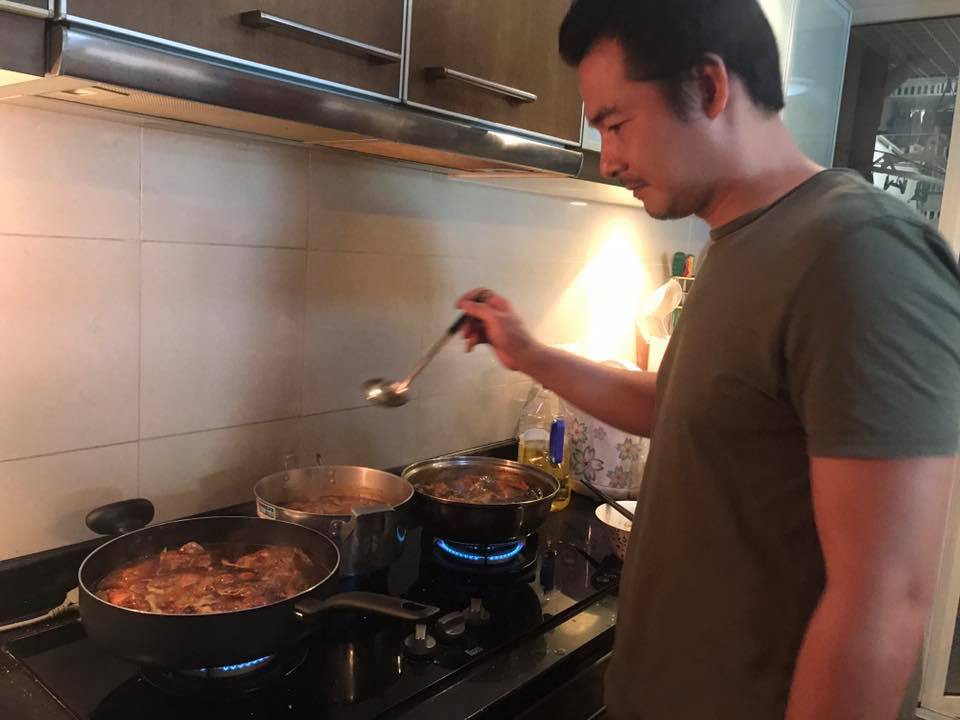 Bị cho là 'kẻ bội bạc' sau đoạn tình với Lê Phương giờ Quách Ngọc Ngoan sống thế nào khi về bên Phượng Chanel? - 10 Bị cho là 'kẻ bội bạc' sau đoạn tình với Lê Phương giờ Quách Ngọc Ngoan sống thế nào khi về bên Phượng Chanel? - 10