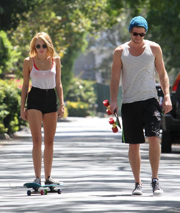 Miley Cyrus - Liam Hemsworth: Vượt qua 10 năm dài đằng đẵng để 'yêu lại từ đầu' rồi lại kết thúc bằng 2 chữ ly hôn - 5 Miley Cyrus - Liam Hemsworth: Vượt qua 10 năm dài đằng đẵng để 'yêu lại từ đầu' rồi lại kết thúc bằng 2 chữ ly hôn - 5