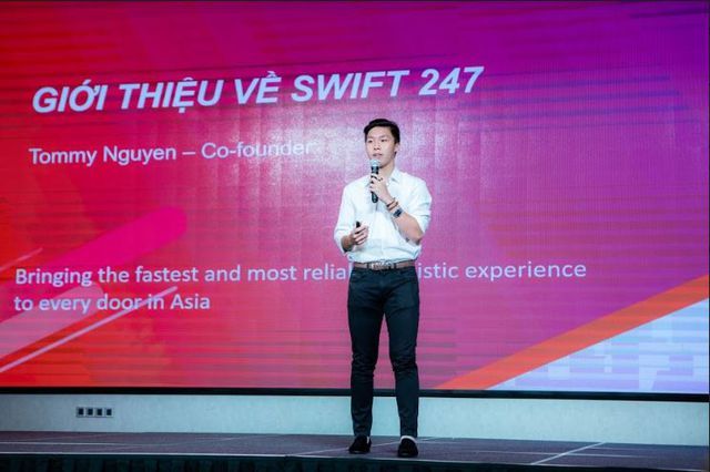 Ba người con kín tiếng của Bầu Đức, mỗi tháng cha con gặp nhau 3 ngày Ba người con kín tiếng của Bầu Đức, mỗi tháng cha con gặp nhau 3 ngày