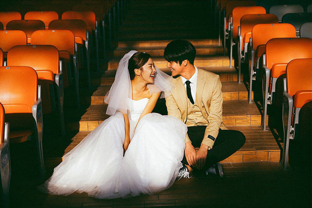 Vì số người không lấy được chồng còn lâu mới bằng người lấy nhầm chồng, nên con ở vậy được không mẹ? - 4 Vì số người không lấy được chồng còn lâu mới bằng người lấy nhầm chồng, nên con ở vậy được không mẹ? - 4