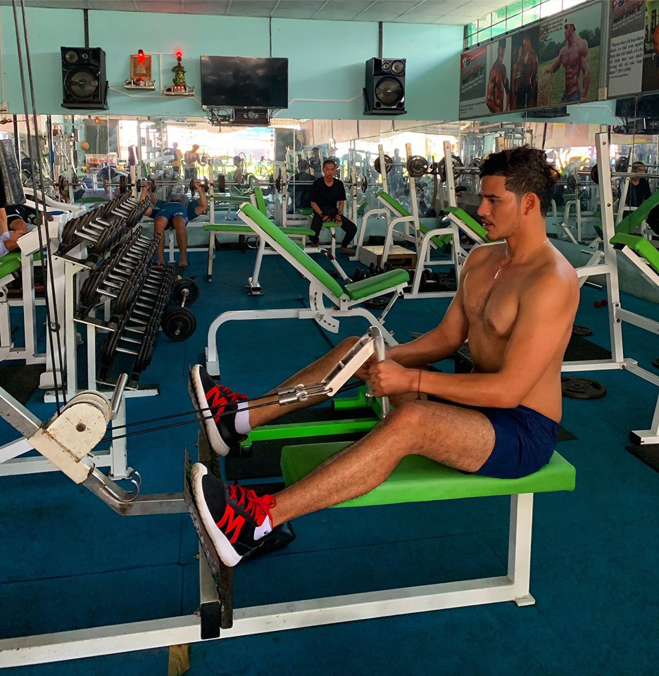 Chân dung trai trẻ lộ ảnh tình tứ bên Siu Black: Body chuẩn chỉnh, lại là 'bạn trai' một thời của Hoa hậu H'Hen Niê - 3 Chân dung trai trẻ lộ ảnh tình tứ bên Siu Black: Body chuẩn chỉnh, lại là 'bạn trai' một thời của Hoa hậu H'Hen Niê - 3