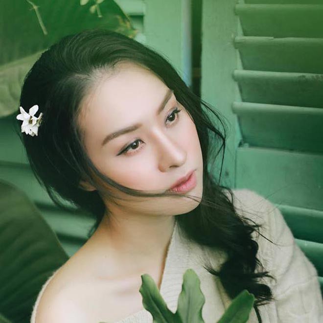Cô gái có đời tư bí ẩn nhất nhóm Mắt Ngọc: 35 tuổi chưa lấy chồng, bị nghi là đồng tính - 6 Cô gái có đời tư bí ẩn nhất nhóm Mắt Ngọc: 35 tuổi chưa lấy chồng, bị nghi là đồng tính - 6