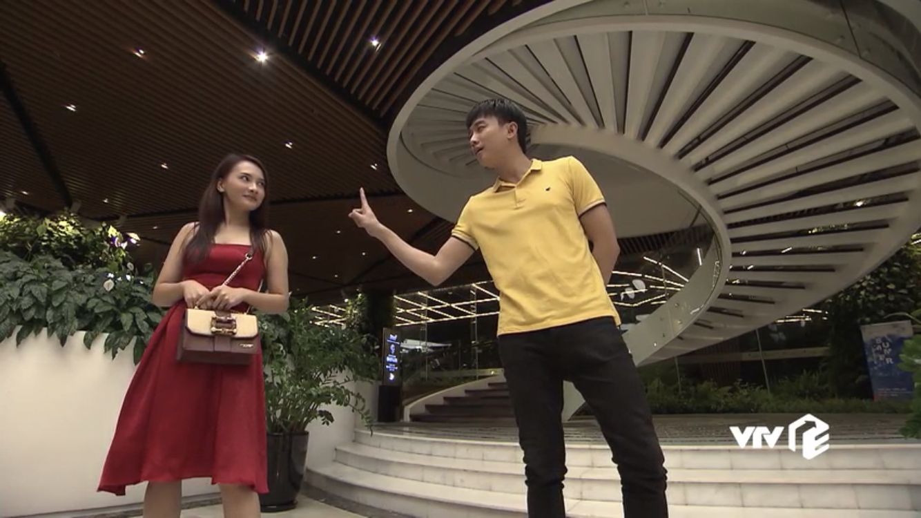 Về Nhà Đi Con: Khán giả phát cuồng với nụ hôn cháy bỏng của Huệ - Quốc, Vũ khốn khổ với cú lừa của bố con ông Sơn - 6 Về Nhà Đi Con: Khán giả phát cuồng với nụ hôn cháy bỏng của Huệ - Quốc, Vũ khốn khổ với cú lừa của bố con ông Sơn - 6