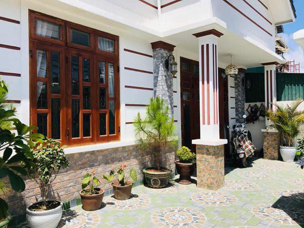 Nhóm bạn trẻ bị tố 'bùng' 2 triệu tiền thuê villa ở Đà Lạt, trốn đi giữa đêm còn mang theo... 3 chiếc máy sấy tóc - 3 Nhóm bạn trẻ bị tố 'bùng' 2 triệu tiền thuê villa ở Đà Lạt, trốn đi giữa đêm còn mang theo... 3 chiếc máy sấy tóc - 3