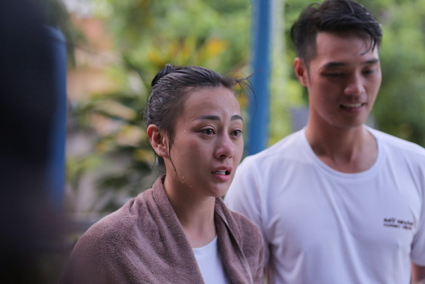 Mỹ nhân hành động: Phương Oanh bật khóc, xin rút khỏi thử thách vì ám ảnh suýt chết trong quá khứ - 2 Mỹ nhân hành động: Phương Oanh bật khóc, xin rút khỏi thử thách vì ám ảnh suýt chết trong quá khứ - 2