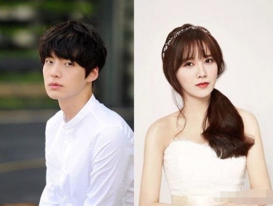 Xôn xao thông tin Goo Hye Sun là kẻ cao tay, cố tình không chế dư luận để 'hắt nước bẩn' lên Ahn Jae Hyun - 1 Xôn xao thông tin Goo Hye Sun là kẻ cao tay, cố tình không chế dư luận để 'hắt nước bẩn' lên Ahn Jae Hyun - 1