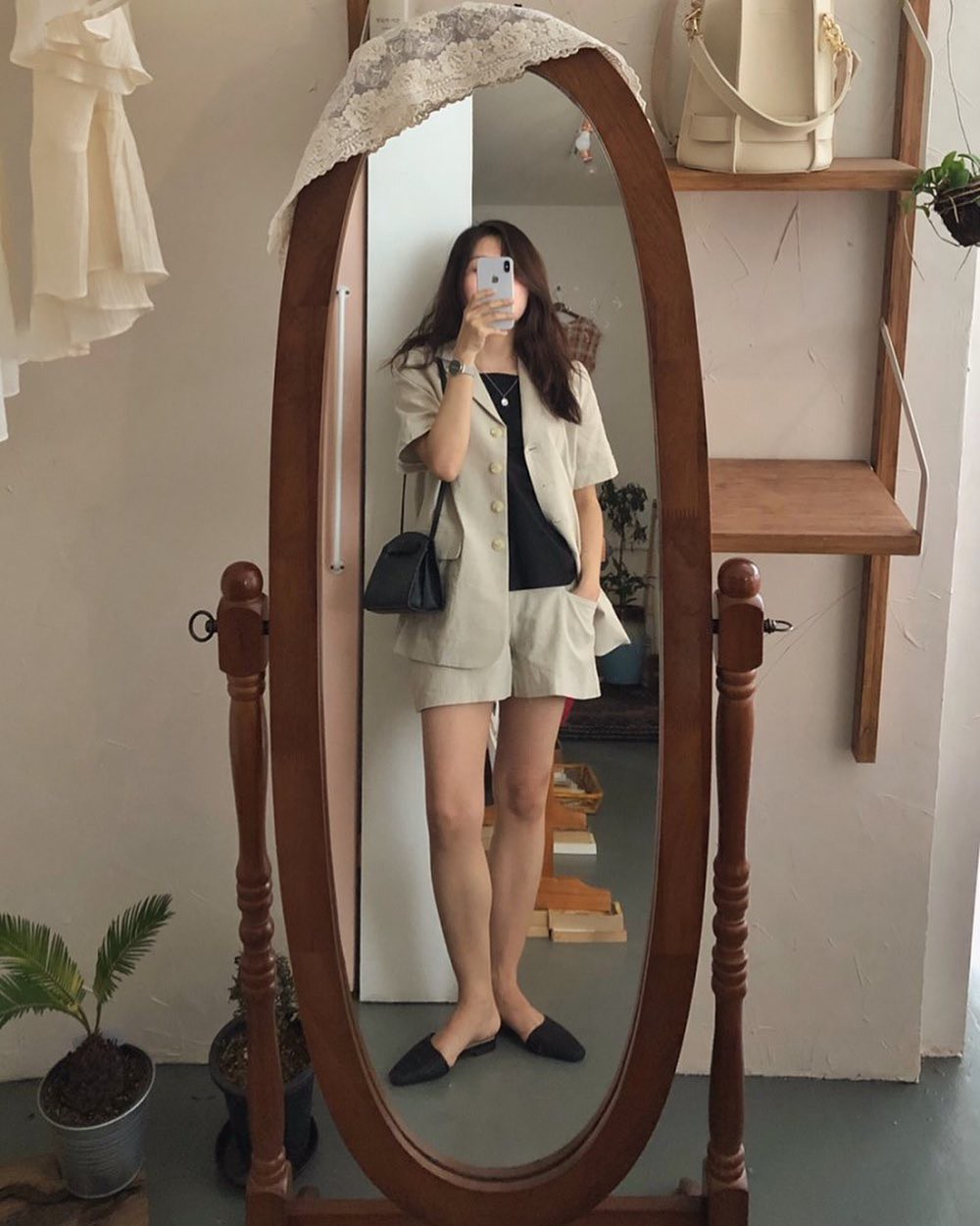 Muốn thu này mặc đẹp 'hơn đứt' năm ngoái, bạn hãy học theo các quý cô làm thời trang mà sắm 6 items sau - 16 Muốn thu này mặc đẹp 'hơn đứt' năm ngoái, bạn hãy học theo các quý cô làm thời trang mà sắm 6 items sau - 16