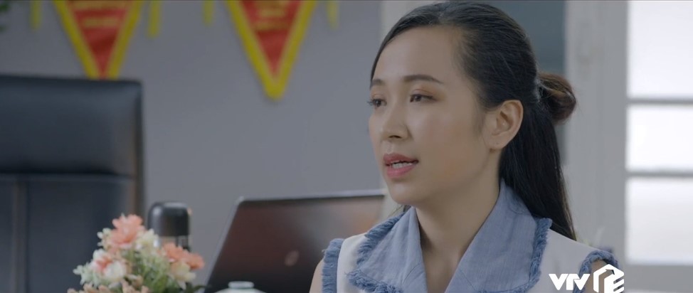 Những nhân viên gương mẫu tập 4: 'Mẹ chồng' Lan Hương chì chiết nhân viên cấp dưới như con đẻ chỉ vì sai chính tả - 1 Những nhân viên gương mẫu tập 4: 'Mẹ chồng' Lan Hương chì chiết nhân viên cấp dưới như con đẻ chỉ vì sai chính tả - 1