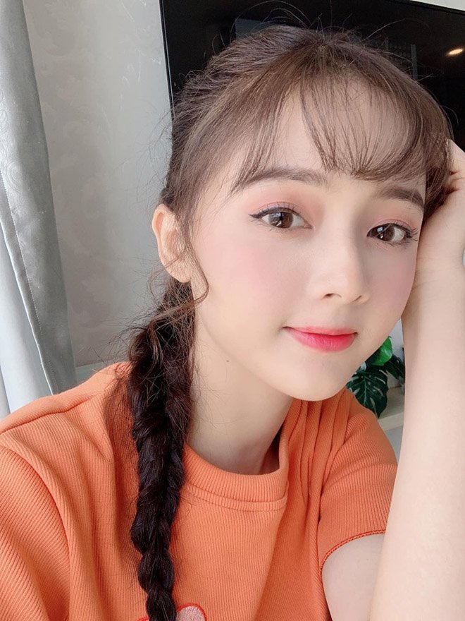 'Hot girl ảnh thẻ' giờ ra sao sau 5 năm bất ngờ nổi tiếng? - 2 'Hot girl ảnh thẻ' giờ ra sao sau 5 năm bất ngờ nổi tiếng? - 2