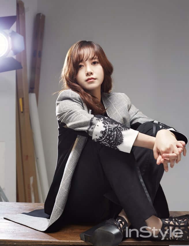 Vòng 1 sexy thế này mà Goo Hye Sun vẫn bị chồng chê 'không đủ gợi cảm' - 5 Vòng 1 sexy thế này mà Goo Hye Sun vẫn bị chồng chê 'không đủ gợi cảm' - 5