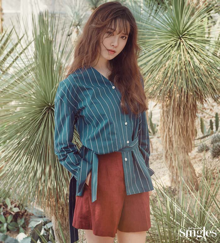 Vòng 1 sexy thế này mà Goo Hye Sun vẫn bị chồng chê 'không đủ gợi cảm' - 6 Vòng 1 sexy thế này mà Goo Hye Sun vẫn bị chồng chê 'không đủ gợi cảm' - 6