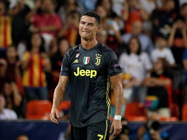 Ronaldo: '2018 là năm tệ nhất trong sự nghiệp bởi cáo buộc hiếp dâm' Ronaldo: '2018 là năm tệ nhất trong sự nghiệp bởi cáo buộc hiếp dâm'