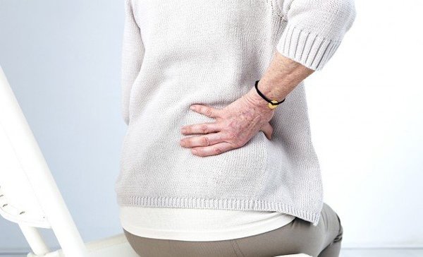 Cho nhân viên massage nắn bóp suốt 2 tiếng, người phụ nữ đau đớn phải nhập viện - 2 Cho nhân viên massage nắn bóp suốt 2 tiếng, người phụ nữ đau đớn phải nhập viện - 2
