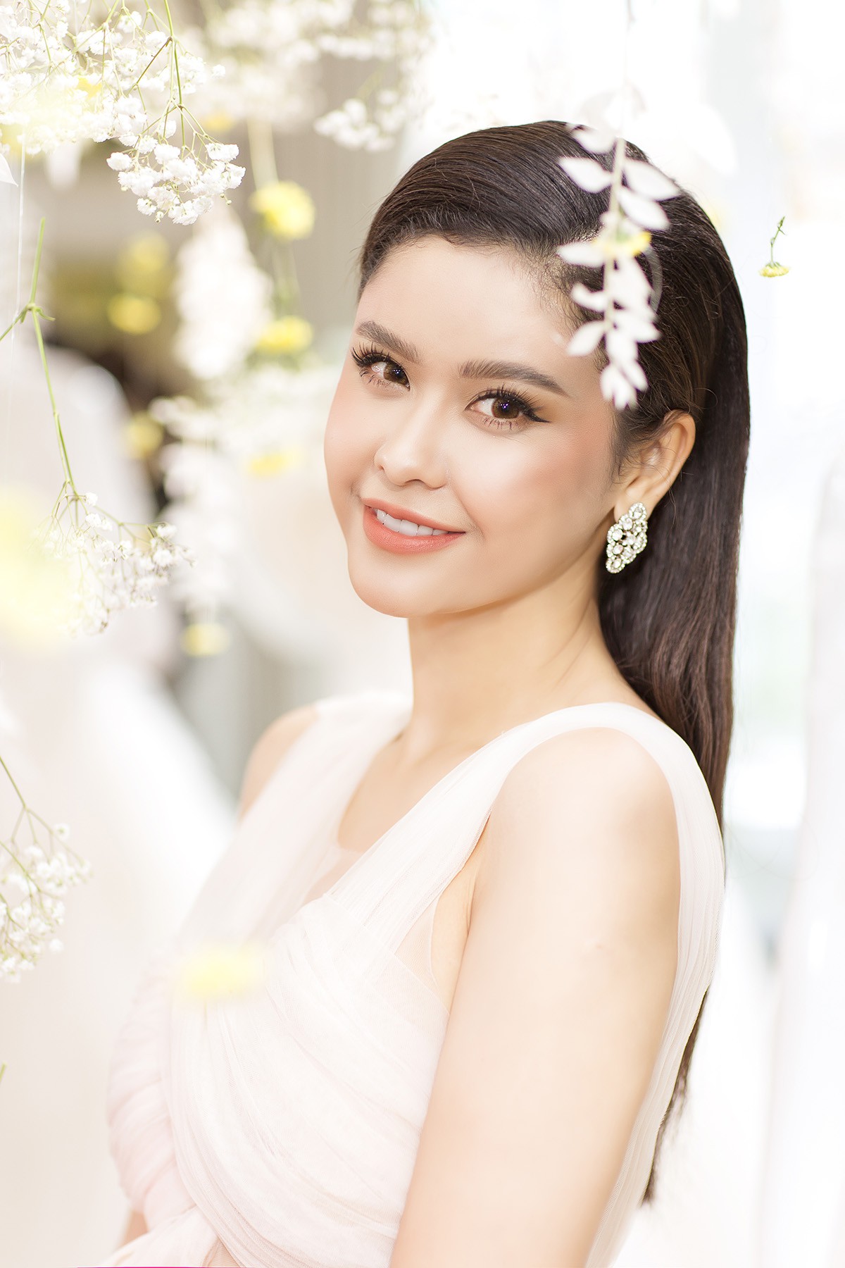 Tim vướng tin hẹn hò Đàm Phương Linh, Trương Quỳnh Anh tuyên bố: Chuyện bên ngoài cánh cửa tôi đã không quan tâm nữa - 2 Tim vướng tin hẹn hò Đàm Phương Linh, Trương Quỳnh Anh tuyên bố: Chuyện bên ngoài cánh cửa tôi đã không quan tâm nữa - 2