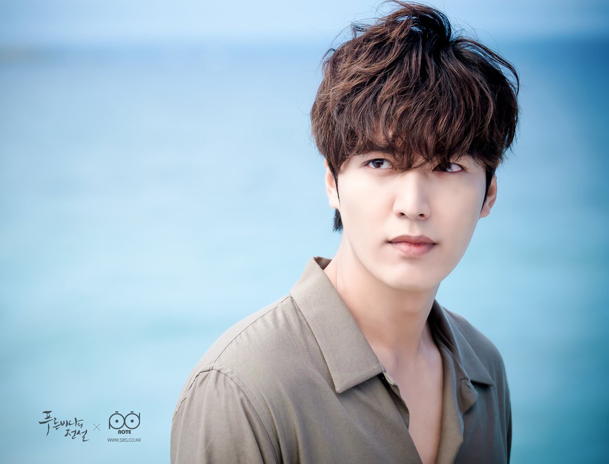 Lee Min Ho gây sốt khi 'thả thính' fan thông tin về dự án phim mới của biên kịch 'Hậu duệ mặt trời' Lee Min Ho gây sốt khi 'thả thính' fan thông tin về dự án phim mới của biên kịch 'Hậu duệ mặt trời'