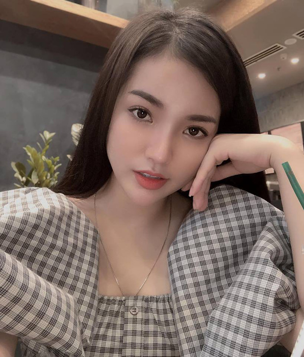 Cô gái Việt sở hữu 'cặp bồng đào' lên đến 108cm được báo Trung khen ngợi bày tỏ quan điểm vụ đòi bạn trai bao đi du lịch châu Âu - 8 Cô gái Việt sở hữu 'cặp bồng đào' lên đến 108cm được báo Trung khen ngợi bày tỏ quan điểm vụ đòi bạn trai bao đi du lịch châu Âu - 8
