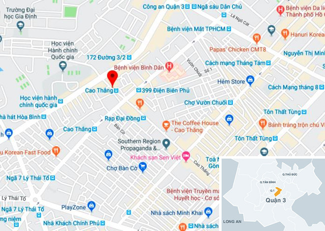 Người đàn ông bị chém gần đứt lìa cánh tay ở trung tâm Sài Gòn - 1