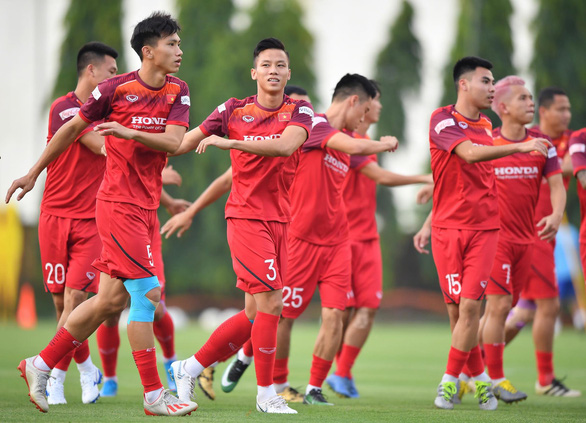 Quế Ngọc Hải: 'Áp lực khán giả sẽ không ảnh hưởng tới ĐT Việt Nam' - 1 Quế Ngọc Hải: 'Áp lực khán giả sẽ không ảnh hưởng tới ĐT Việt Nam' - 1