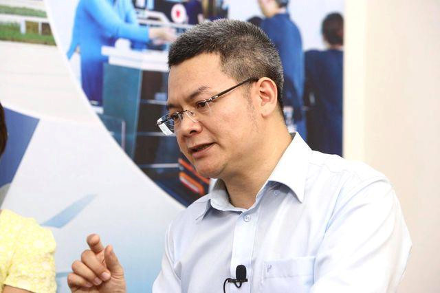 Đại úy Lê Thị Hiền tố 2 mẹ con bị giam lỏng, hàng không nói ‘hiểu lầm'