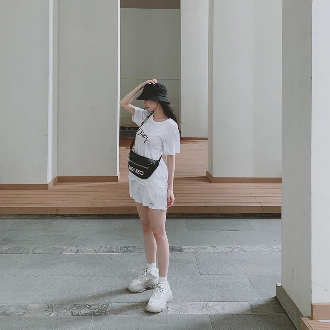 Hội sành điệu Instagram chỉ diện 5 món phụ kiện là có hình 'sống ảo' đẹp mê, bạn hãy thử ngay cho dịp nghỉ lễ để thấy sự lợi hại - 1 Hội sành điệu Instagram chỉ diện 5 món phụ kiện là có hình 'sống ảo' đẹp mê, bạn hãy thử ngay cho dịp nghỉ lễ để thấy sự lợi hại - 1