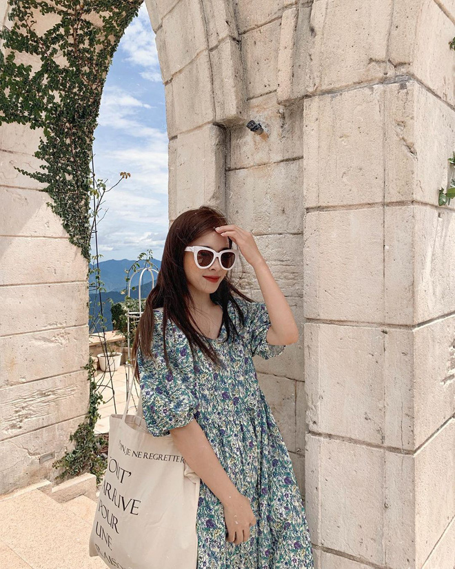 Hội sành điệu Instagram chỉ diện 5 món phụ kiện là có hình 'sống ảo' đẹp mê, bạn hãy thử ngay cho dịp nghỉ lễ để thấy sự lợi hại - 6 Hội sành điệu Instagram chỉ diện 5 món phụ kiện là có hình 'sống ảo' đẹp mê, bạn hãy thử ngay cho dịp nghỉ lễ để thấy sự lợi hại - 6