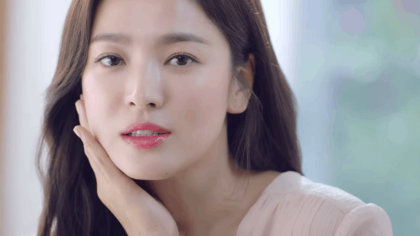Song Hye Kyo xuất hiện cực kỳ xinh đẹp hậu ly hôn, không còn nghi ngờ gì nữa đây chính là giai đoạn nhan sắc đỉnh cao - 6 Song Hye Kyo xuất hiện cực kỳ xinh đẹp hậu ly hôn, không còn nghi ngờ gì nữa đây chính là giai đoạn nhan sắc đỉnh cao - 6