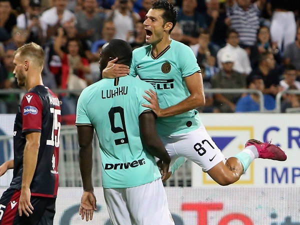 Lukaku ghi bàn trận thứ 2 liên tiếp, Inter Milan trở lại ngôi đầu Lukaku ghi bàn trận thứ 2 liên tiếp, Inter Milan trở lại ngôi đầu