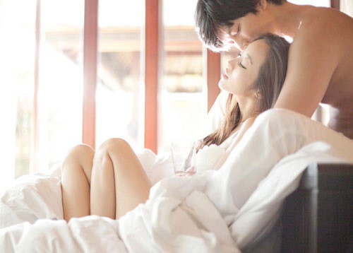 'So deep' ngay cả khi ở 'trên giường' - Phụ nữ đang giữ chồng sai cách cần phải setup lại ngay trước khi quá muộn 'So deep' ngay cả khi ở 'trên giường' - Phụ nữ đang giữ chồng sai cách cần phải setup lại ngay trước khi quá muộn
