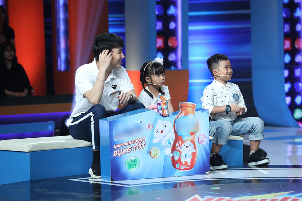 Nhanh như chớp nhí: Bê Trần 'muối mặt' vì bị Trấn Thành chê không hiểu biết bằng trẻ con - 1 Nhanh như chớp nhí: Bê Trần 'muối mặt' vì bị Trấn Thành chê không hiểu biết bằng trẻ con - 1