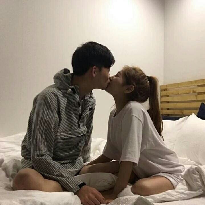 Thanh niên nhập viện vì nhiễm khuẩn bạch cầu sau nụ hôn nồng cháy với bạn gái - 1 Thanh niên nhập viện vì nhiễm khuẩn bạch cầu sau nụ hôn nồng cháy với bạn gái - 1