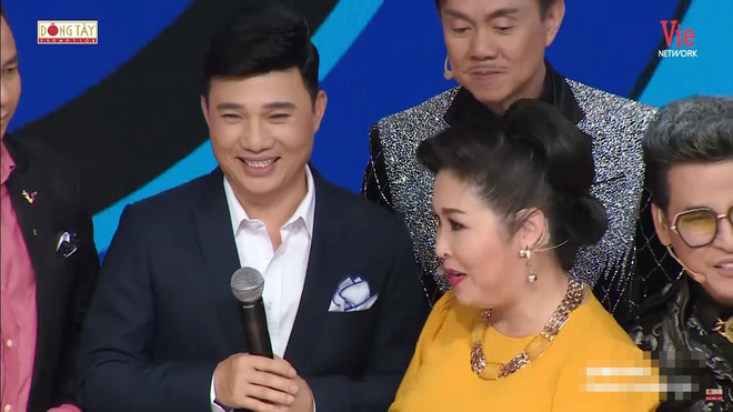 Ca sĩ Quang Linh bị MC Lại Văn Sâm từ chối cho biểu diễn và cái kết thú vị sau 18 năm - 6 Ca sĩ Quang Linh bị MC Lại Văn Sâm từ chối cho biểu diễn và cái kết thú vị sau 18 năm - 6