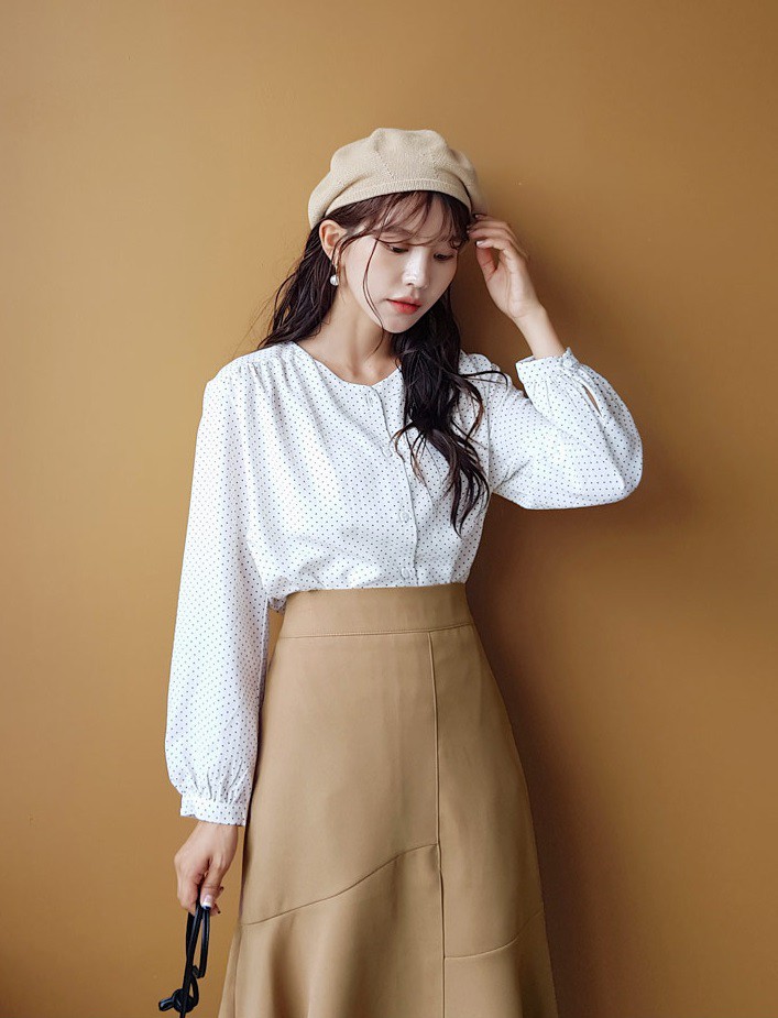 Đây chính là mẫu áo hot hit bạn cần sắm nhất thu này vì mặc kiểu gì cũng đẹp và sang hết nấc - 9 Đây chính là mẫu áo hot hit bạn cần sắm nhất thu này vì mặc kiểu gì cũng đẹp và sang hết nấc - 9