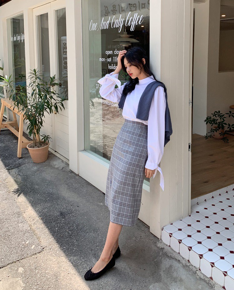 Đây chính là mẫu áo hot hit bạn cần sắm nhất thu này vì mặc kiểu gì cũng đẹp và sang hết nấc - 7 Đây chính là mẫu áo hot hit bạn cần sắm nhất thu này vì mặc kiểu gì cũng đẹp và sang hết nấc - 7