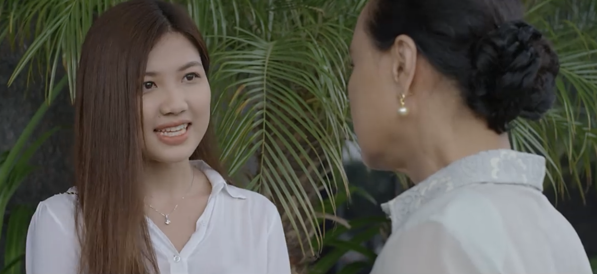Hoa hồng trên ngực trái: Hết bị xã hội đen dằn mặt, Trà 'tiểu tam' lại bị mẹ chồng Khuê đuổi việc khiến dân mạng hả hê - 1 Hoa hồng trên ngực trái: Hết bị xã hội đen dằn mặt, Trà 'tiểu tam' lại bị mẹ chồng Khuê đuổi việc khiến dân mạng hả hê - 1