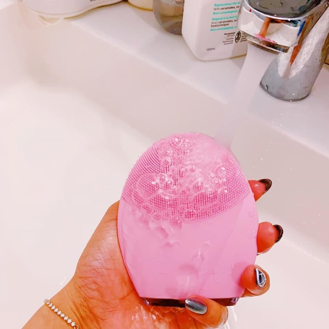 Quy trình skincare của Thanh Tú: Tẩy trang tận 2 bước, chống lão hóa từ sớm nên chẳng trách da cứ đẹp nõn nà - 6 Quy trình skincare của Thanh Tú: Tẩy trang tận 2 bước, chống lão hóa từ sớm nên chẳng trách da cứ đẹp nõn nà - 6