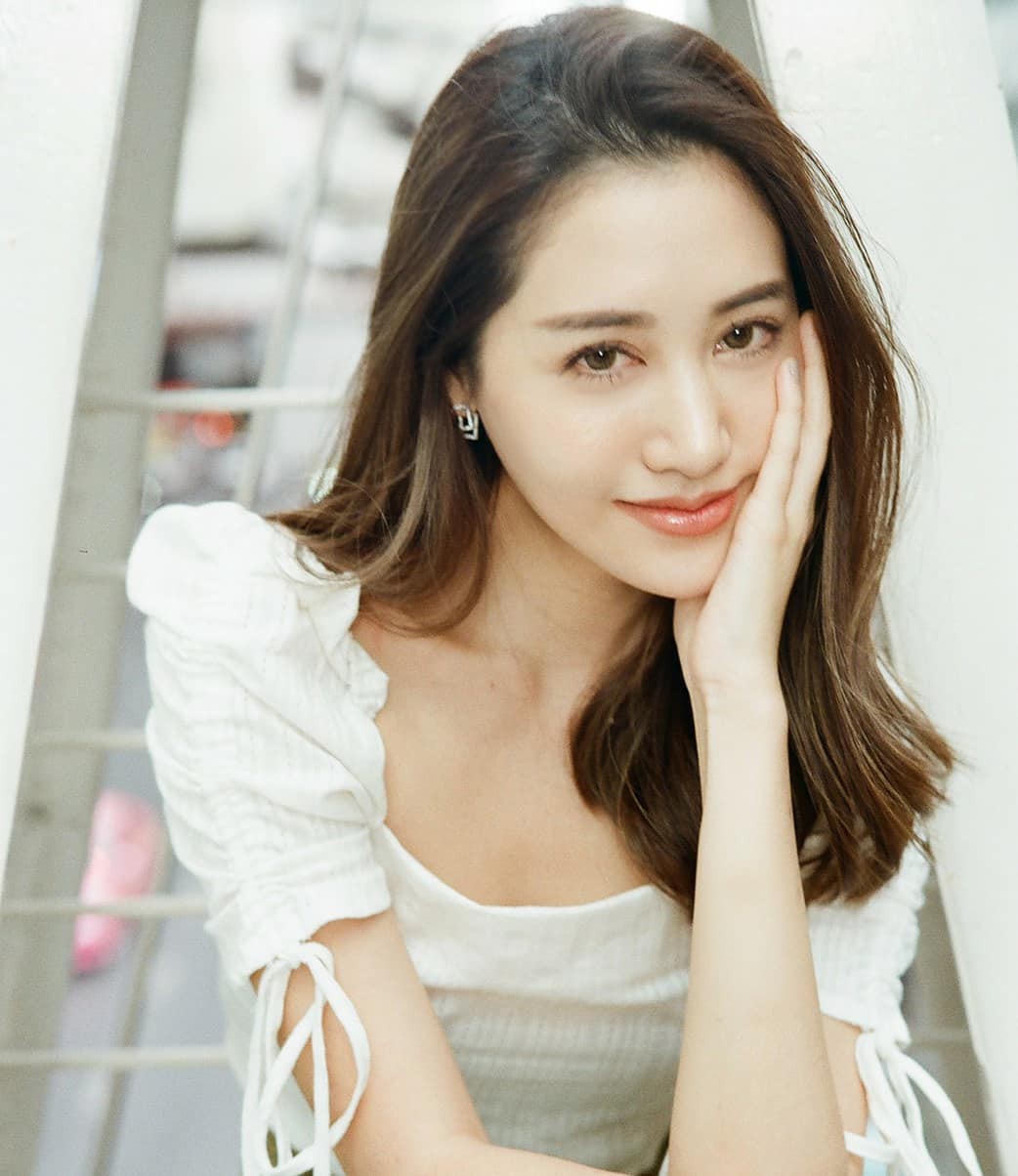 Vừa tròn 40, nhưng Ngô Thanh Vân 'dám' để kiểu tóc mà những nàng đôi mươi cũng phải e dè - 9 Vừa tròn 40, nhưng Ngô Thanh Vân 'dám' để kiểu tóc mà những nàng đôi mươi cũng phải e dè - 9