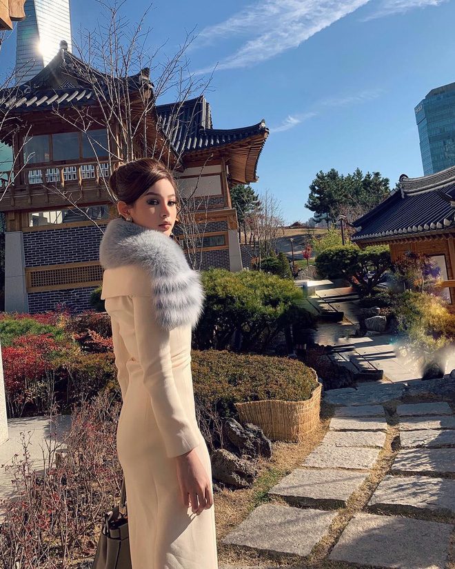 Đọ gu du lịch sang chảnh giữa 4 cô vợ đại gia hot nhất MXH: Vợ hai Minh Nhựa là người lùm xùm nhất với loạt ảnh check-in như ở một hành tinh khác! - 20 Đọ gu du lịch sang chảnh giữa 4 cô vợ đại gia hot nhất MXH: Vợ hai Minh Nhựa là người lùm xùm nhất với loạt ảnh check-in như ở một hành tinh khác! - 20