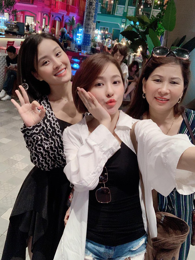 Trâm Anh lần đầu trả lời phỏng vấn sau chuỗi ngày "mất tích", nói về lý do xin hiến tất cả nội tạng Trâm Anh lần đầu trả lời phỏng vấn sau chuỗi ngày "mất tích", nói về lý do xin hiến tất cả nội tạng