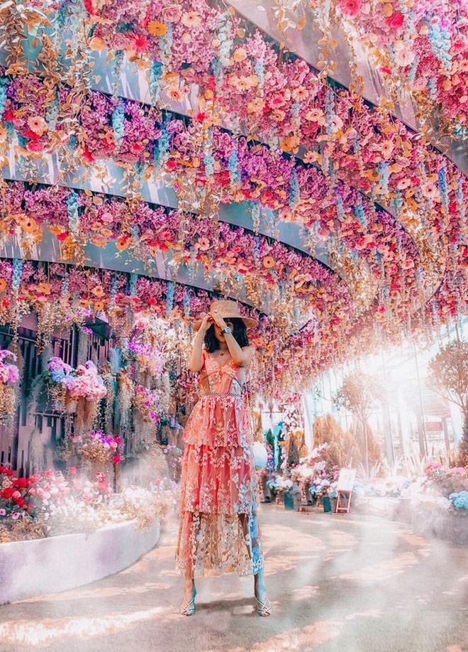 Đọ gu du lịch sang chảnh giữa 4 cô vợ đại gia hot nhất MXH: Vợ hai Minh Nhựa là người lùm xùm nhất với loạt ảnh check-in như ở một hành tinh khác! - 4 Đọ gu du lịch sang chảnh giữa 4 cô vợ đại gia hot nhất MXH: Vợ hai Minh Nhựa là người lùm xùm nhất với loạt ảnh check-in như ở một hành tinh khác! - 4