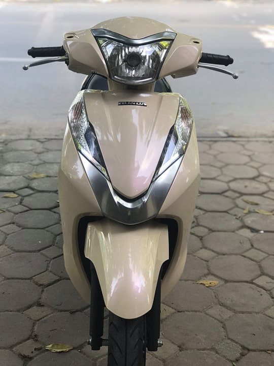 Xe tay ga Honda Lead cũ giá siêu đắt 200 triệu đồng - 4 Xe tay ga Honda Lead cũ giá siêu đắt 200 triệu đồng - 4