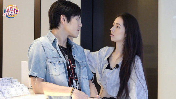 Đám cưới đột ngột nhất Cbiz: 'Tình cũ Seungri' và cháu nội trùm xã hội đen Hong Kong bí mật tổ chức hôn lễ tại Ý - 6 Đám cưới đột ngột nhất Cbiz: 'Tình cũ Seungri' và cháu nội trùm xã hội đen Hong Kong bí mật tổ chức hôn lễ tại Ý - 6