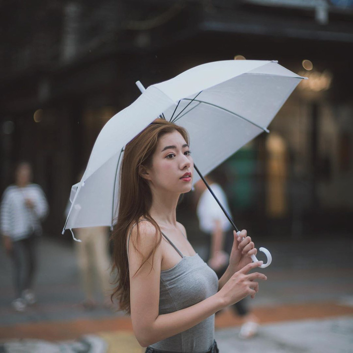 4 kiểu tóc nhanh gọn cứu vớt nhan sắc của chị em trong những ngày mưa gió não nề 4 kiểu tóc nhanh gọn cứu vớt nhan sắc của chị em trong những ngày mưa gió não nề