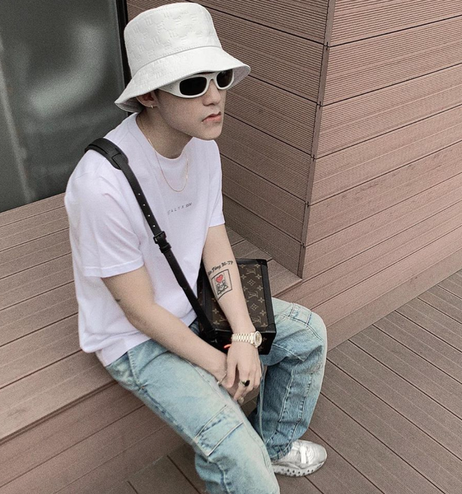 Sơn Tùng và Thiều Bảo Trâm tiếp tục lộ thêm bằng chứng hẹn hò, đi du lịch cùng nhau nhân dịp sinh nhật - 4 Sơn Tùng và Thiều Bảo Trâm tiếp tục lộ thêm bằng chứng hẹn hò, đi du lịch cùng nhau nhân dịp sinh nhật - 4