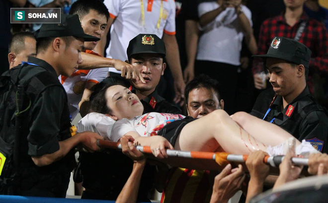 Không chỉ manh động trên sân Hàng Đẫy, CĐV Nam Định còn có hành động gây bức xúc trước đó Không chỉ manh động trên sân Hàng Đẫy, CĐV Nam Định còn có hành động gây bức xúc trước đó
