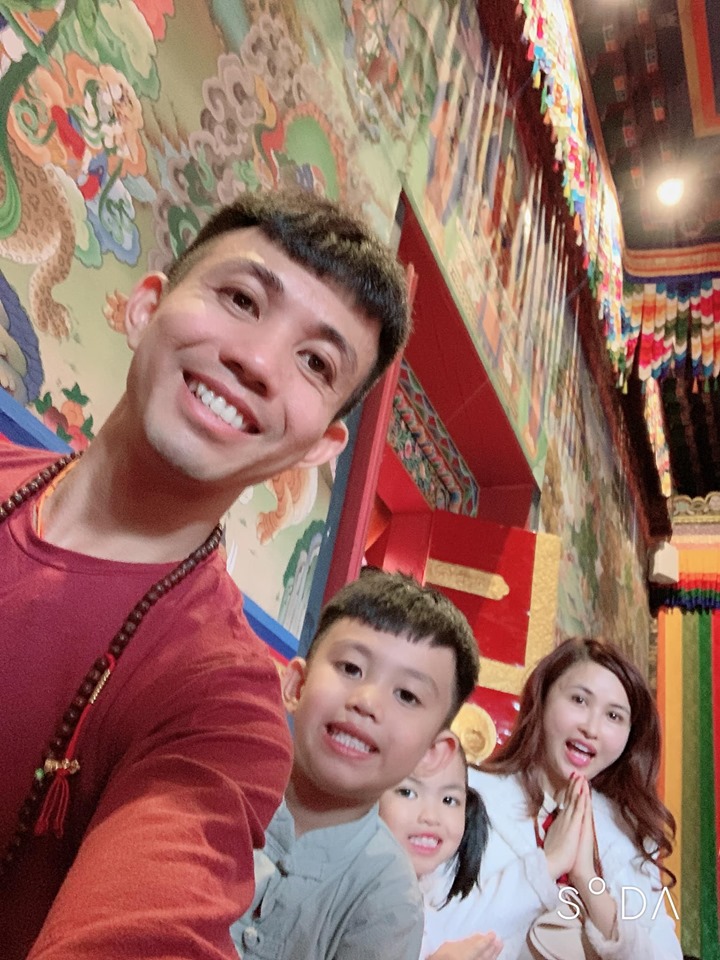 Phản ứng mới nhất của vợ Minh Nhựa khi bị tố chôm ảnh của nữ blogger nổi tiếng - 6 Phản ứng mới nhất của vợ Minh Nhựa khi bị tố chôm ảnh của nữ blogger nổi tiếng - 6