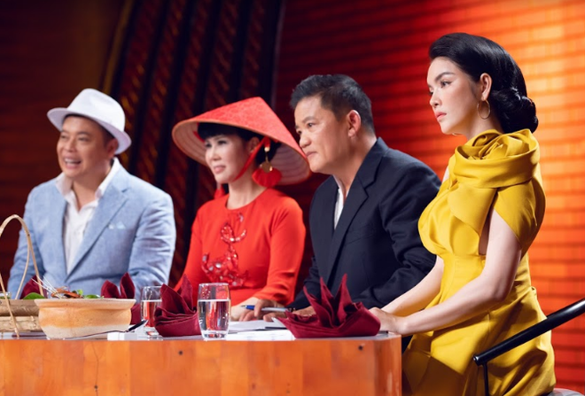 Lý Nhã Kỳ: 'Không giống những đứa trẻ khác, khi sinh ra tôi không chịu khóc mà chỉ cười' - 3 Lý Nhã Kỳ: 'Không giống những đứa trẻ khác, khi sinh ra tôi không chịu khóc mà chỉ cười' - 3