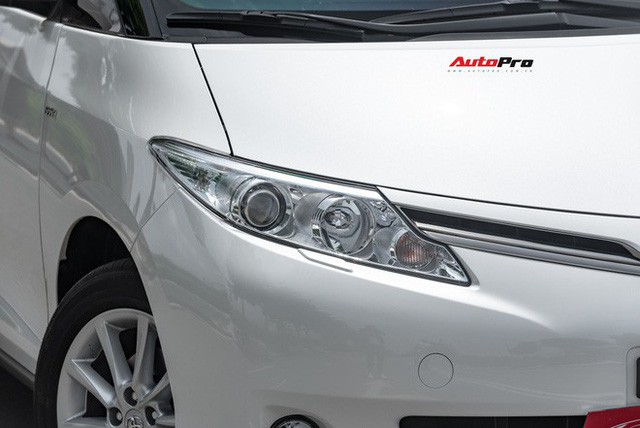 Cận cảnh Toyota Previa 2019 nhập khẩu Trung Đông giá gần 3 tỷ đồng đầu tiên tại Việt Nam - 2 Cận cảnh Toyota Previa 2019 nhập khẩu Trung Đông giá gần 3 tỷ đồng đầu tiên tại Việt Nam - 2