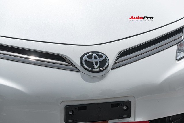 Cận cảnh Toyota Previa 2019 nhập khẩu Trung Đông giá gần 3 tỷ đồng đầu tiên tại Việt Nam - 3 Cận cảnh Toyota Previa 2019 nhập khẩu Trung Đông giá gần 3 tỷ đồng đầu tiên tại Việt Nam - 3
