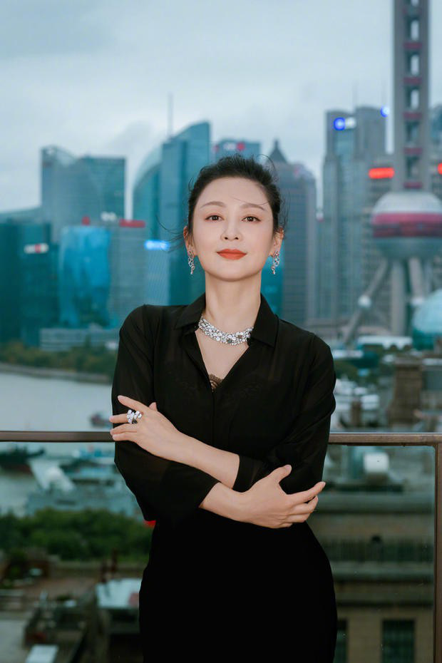 Trần Hồng: Nàng 'Điêu Thuyền' đẹp hơn cả Vương Tổ Hiền, khiến netizen Hàn phải mê mẩn đến mức phong 'Đệ nhất mỹ nhân Cbiz' - 20 Trần Hồng: Nàng 'Điêu Thuyền' đẹp hơn cả Vương Tổ Hiền, khiến netizen Hàn phải mê mẩn đến mức phong 'Đệ nhất mỹ nhân Cbiz' - 20